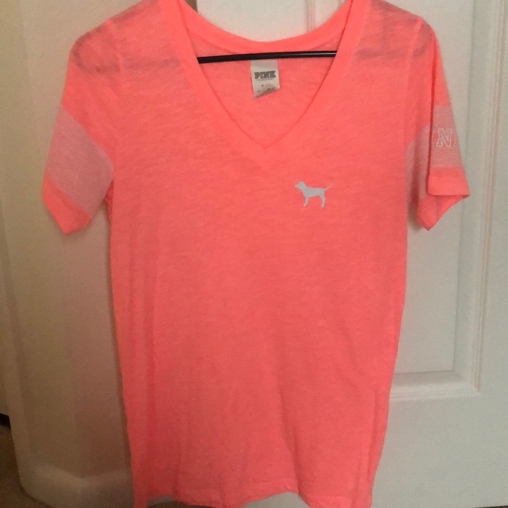 Victoria Secret V-neck👚